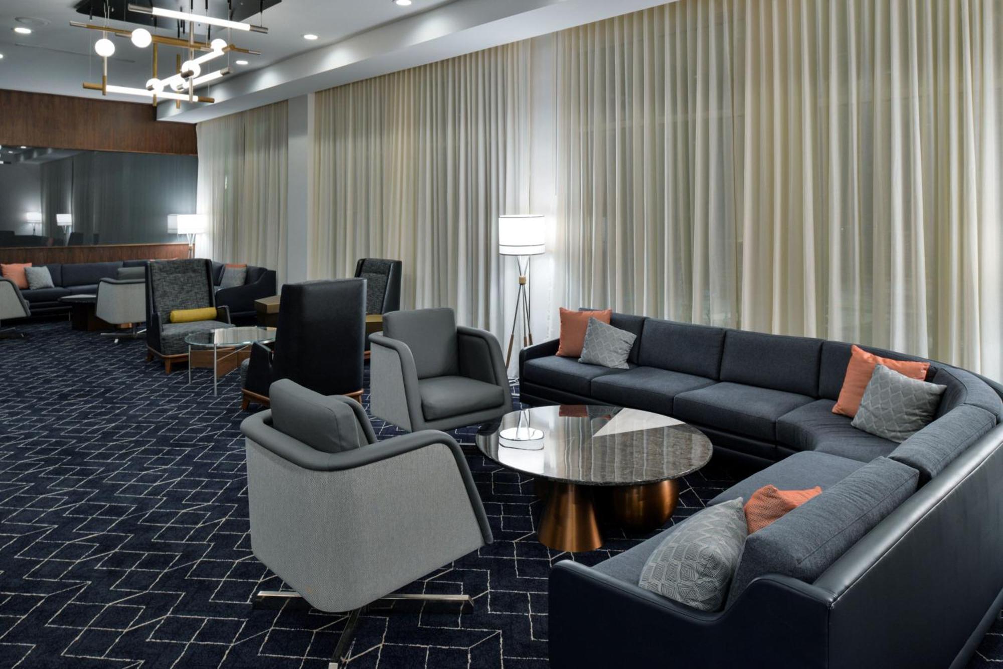 Courtyard By Marriott Raleigh Cary Crossroads Hotel Ngoại thất bức ảnh