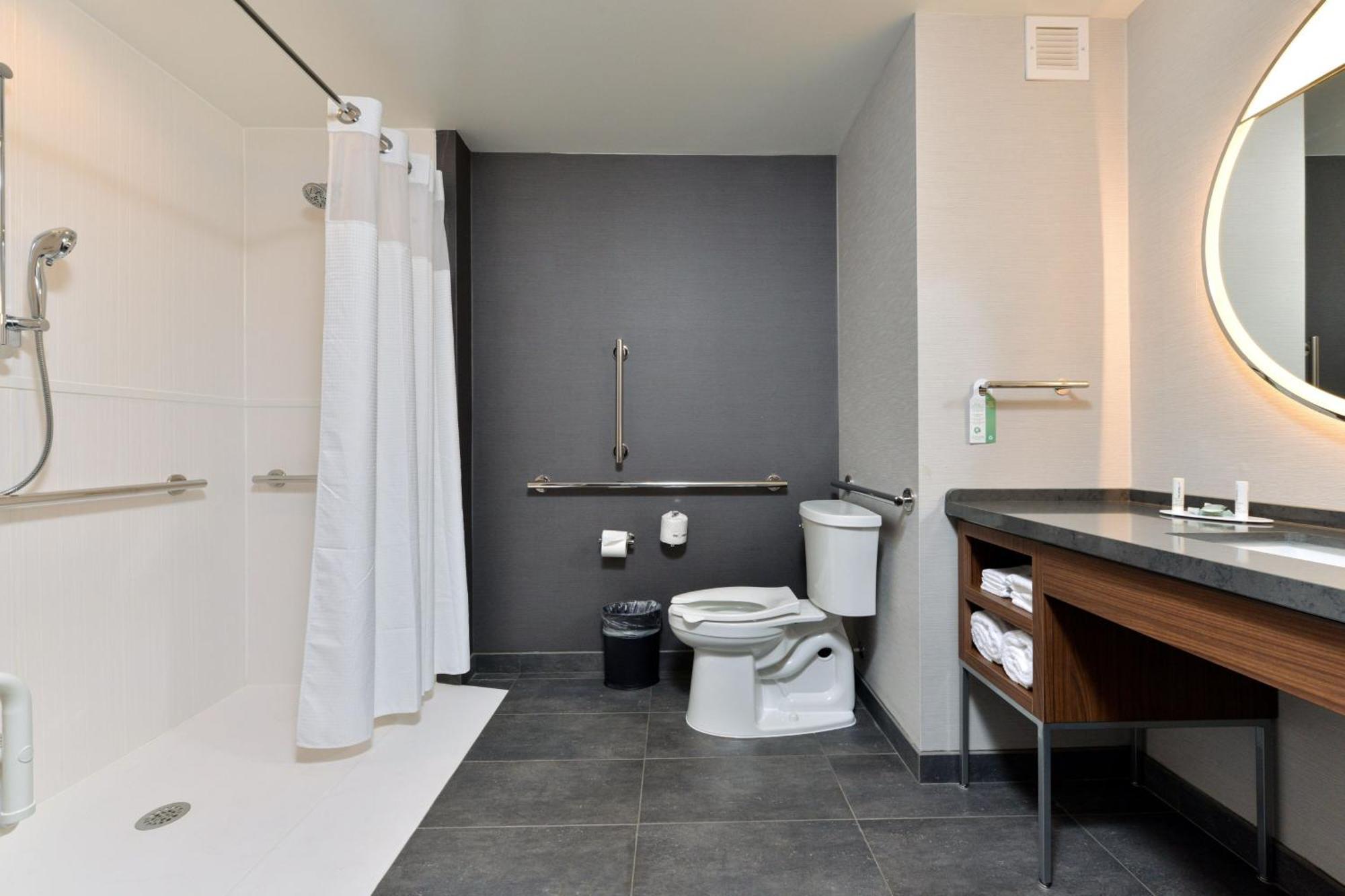 Courtyard By Marriott Raleigh Cary Crossroads Hotel Ngoại thất bức ảnh