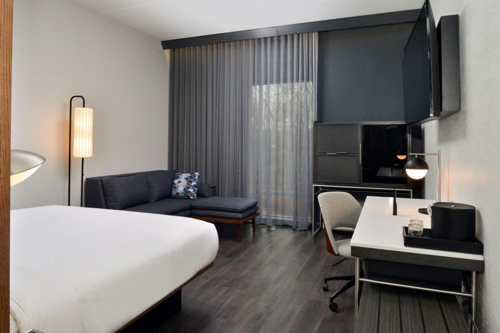 Courtyard By Marriott Raleigh Cary Crossroads Hotel Ngoại thất bức ảnh