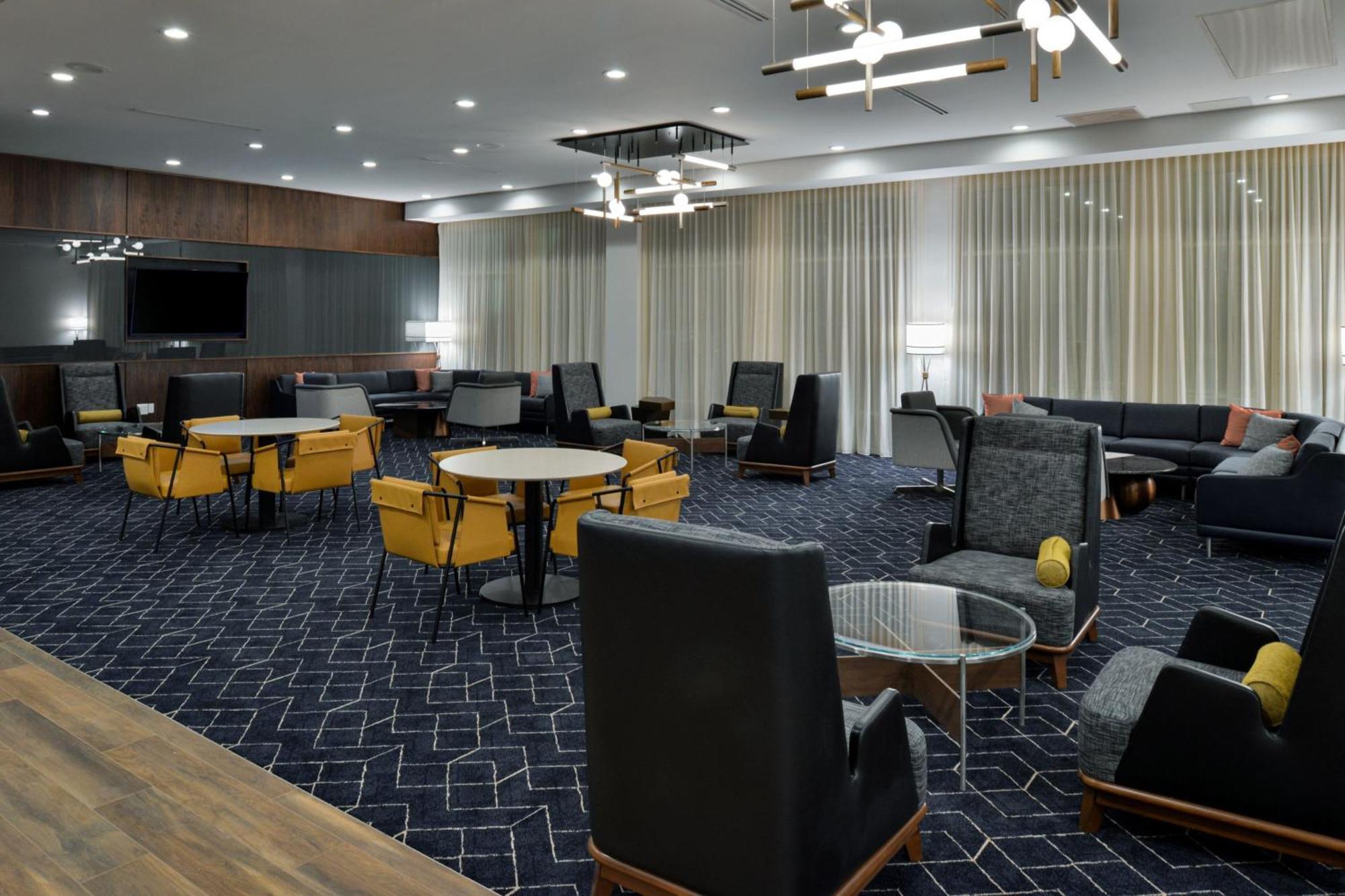 Courtyard By Marriott Raleigh Cary Crossroads Hotel Ngoại thất bức ảnh